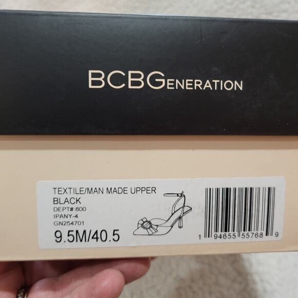 NEW BCBGeneration Women's IPANY-4 Pump Kitten heels SIZE 9.5 Black - Picture 8 of 8